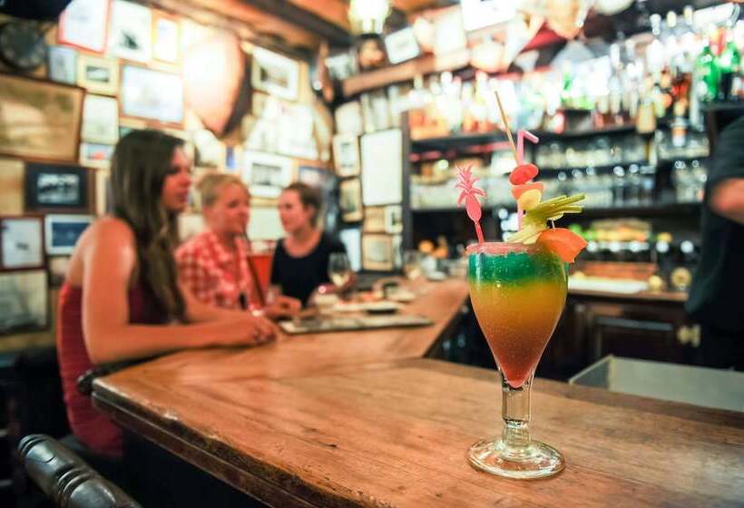 Отель De L'univers