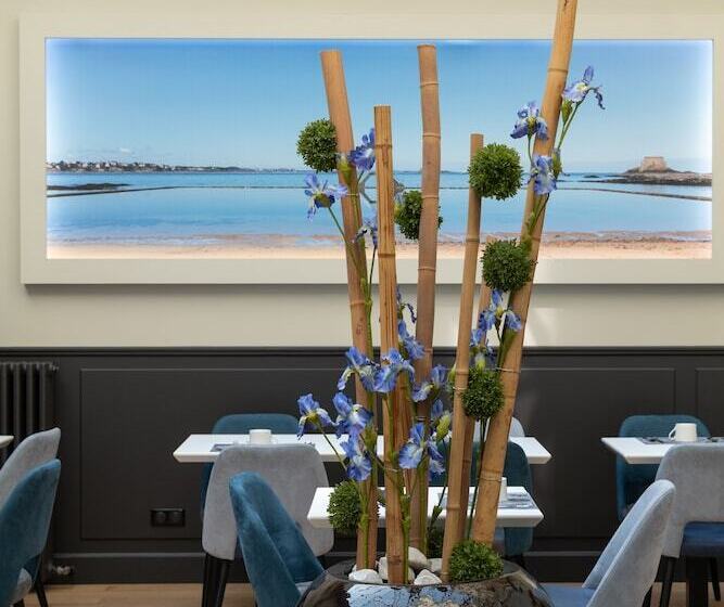 Отель De L'univers