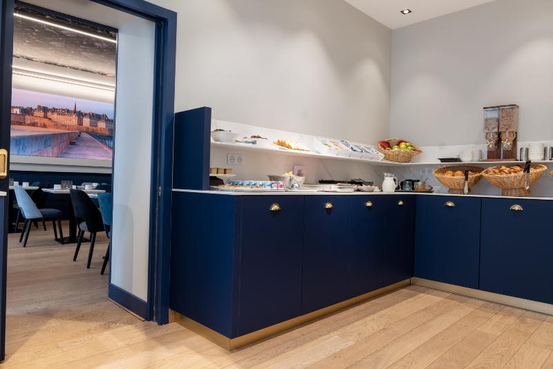 Отель De L'univers