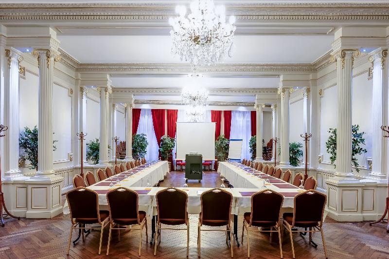 Отель De L'univers