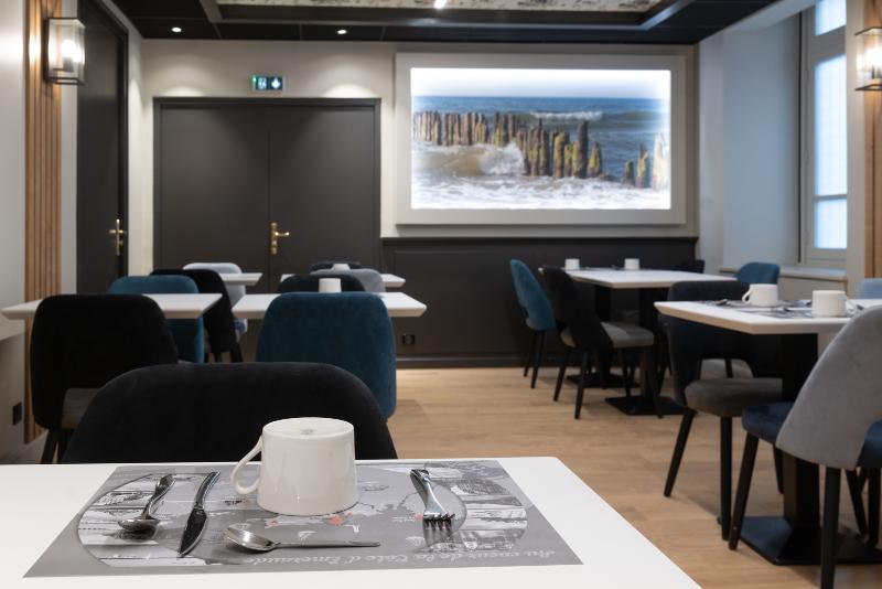 Отель De L'univers