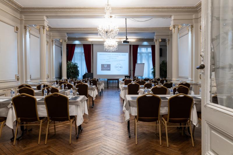 Отель De L'univers