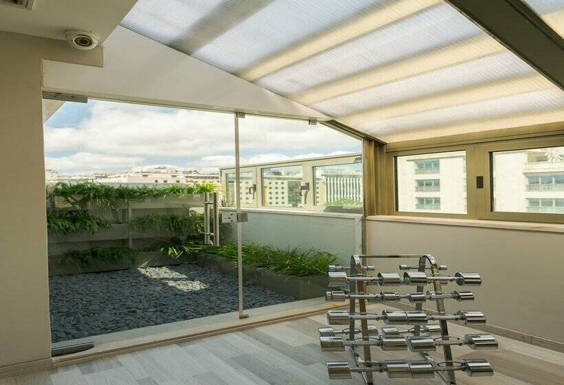 هتل Dom Carlos Liberty