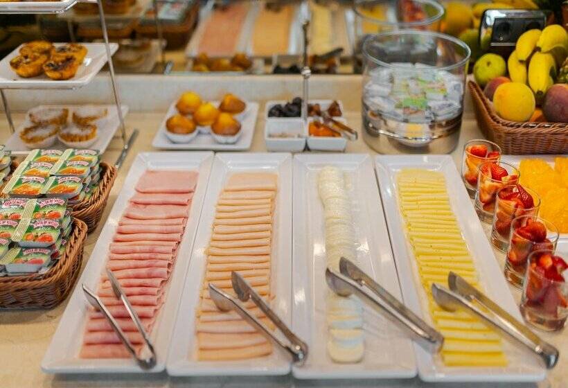 هتل Dom Carlos Liberty