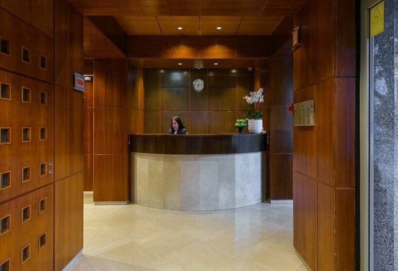 هتل Dom Carlos Liberty