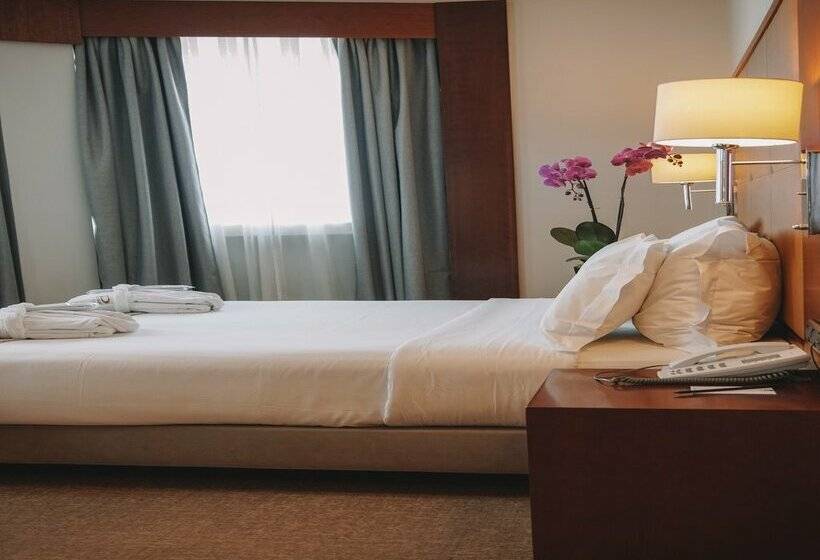 هتل Dom Carlos Liberty