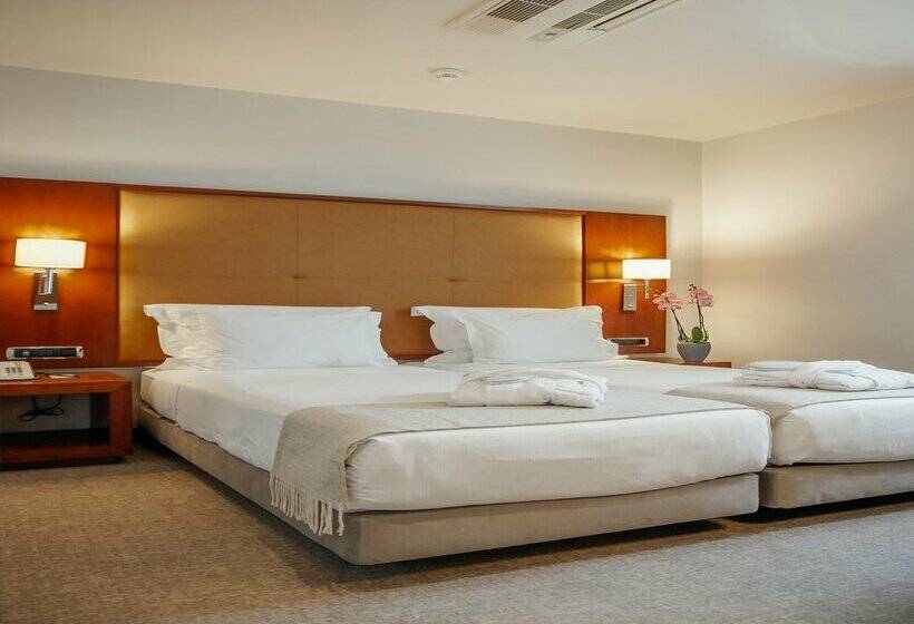 هتل Dom Carlos Liberty