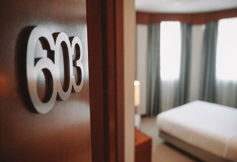 هتل Dom Carlos Liberty