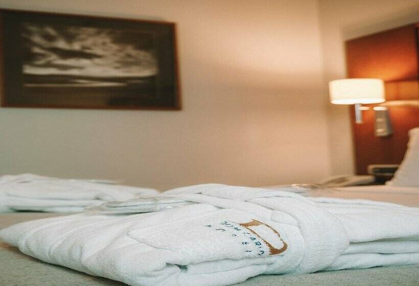 هتل Dom Carlos Liberty