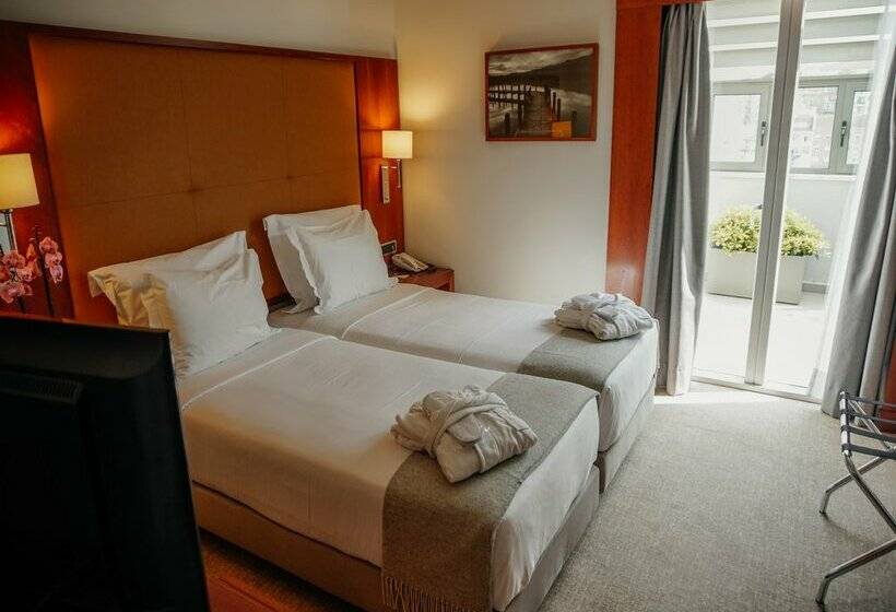 هتل Dom Carlos Liberty