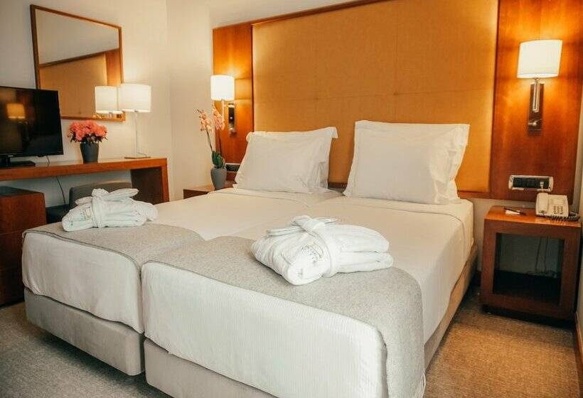 هتل Dom Carlos Liberty