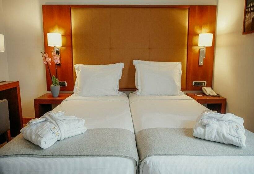 هتل Dom Carlos Liberty