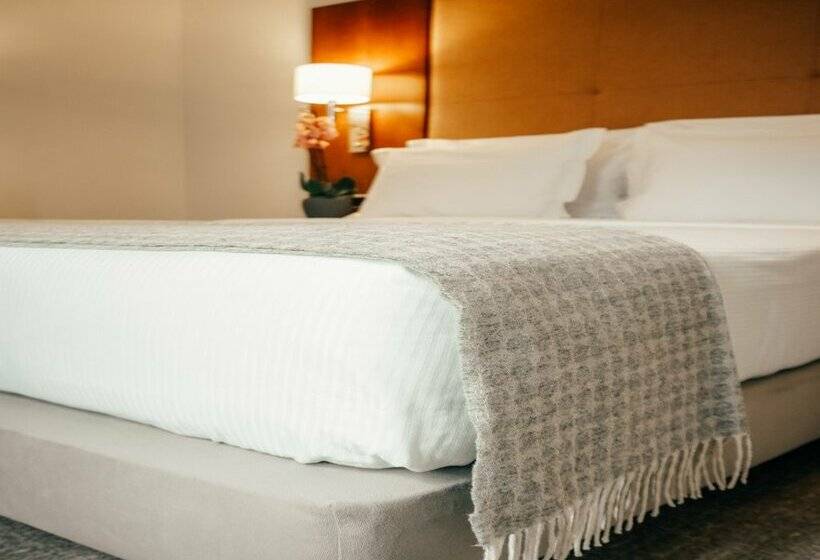 هتل Dom Carlos Liberty