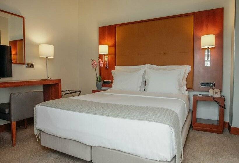 هتل Dom Carlos Liberty