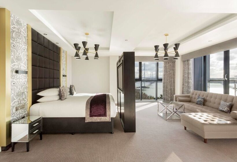 Отель Doubletree By Hilton Edinburgh Queensferry Crossing