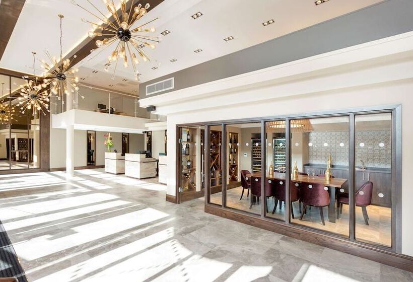 فندق Doubletree By Hilton Edinburgh  Queensferry Crossing