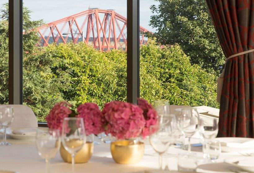 Отель Doubletree By Hilton Edinburgh Queensferry Crossing