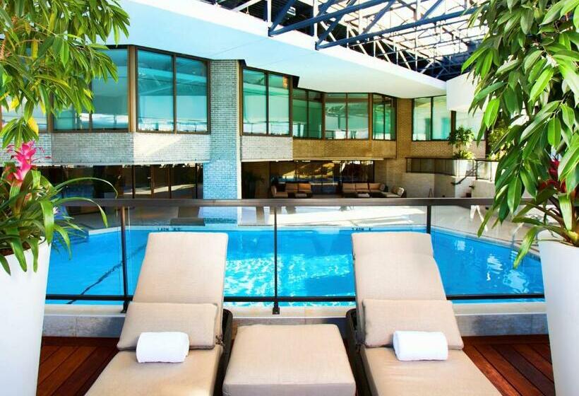 בית מלון כפרי Doubletree By Hilton Montreal