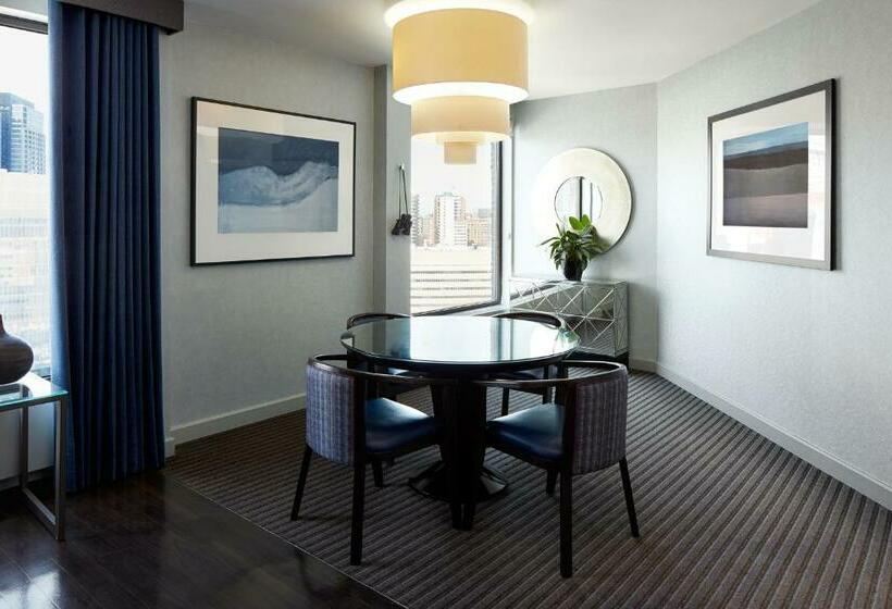 בית מלון כפרי Doubletree By Hilton Montreal