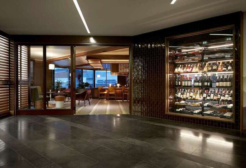 בית מלון כפרי Doubletree By Hilton Montreal