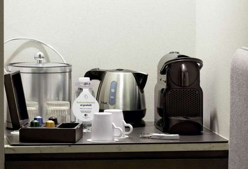 בית מלון כפרי Doubletree By Hilton Montreal