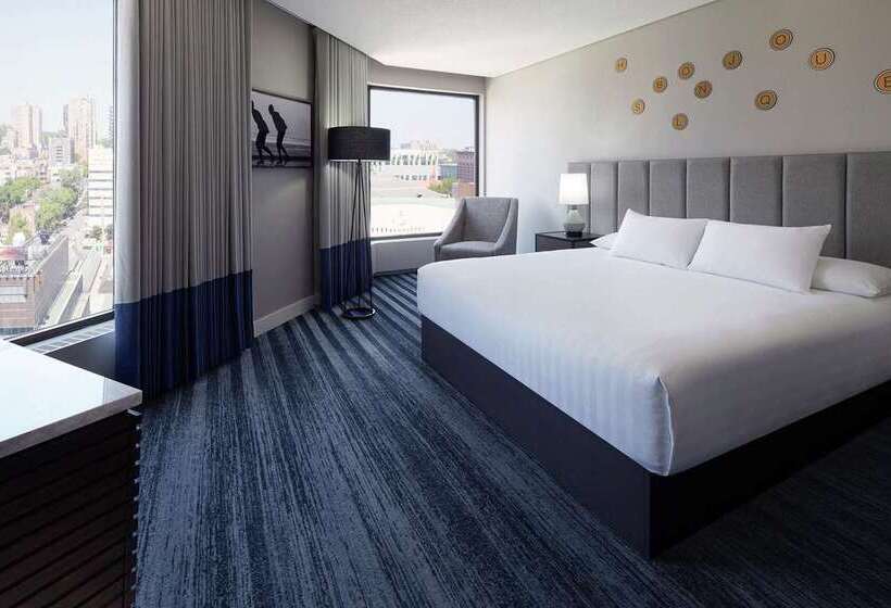 בית מלון כפרי Doubletree By Hilton Montreal