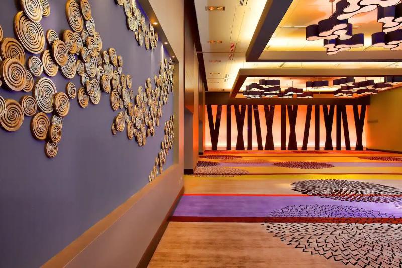 בית מלון כפרי Doubletree By Hilton Montreal