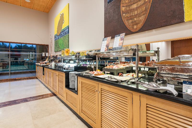 Отель Eurostars San Lazaro