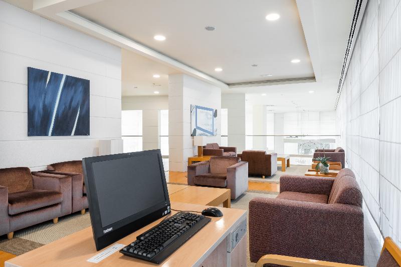 Отель Eurostars San Lazaro