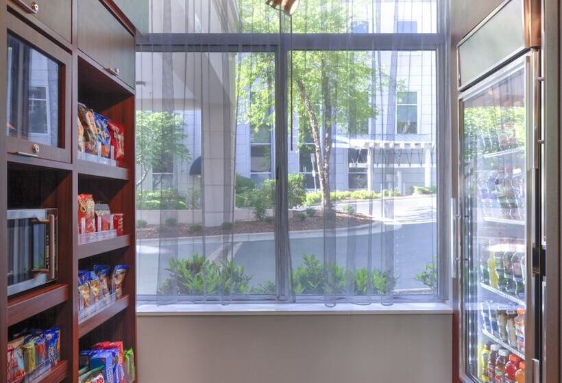 فندق Fairfield Inn & Suites By Marriott Winston Salem Downtown