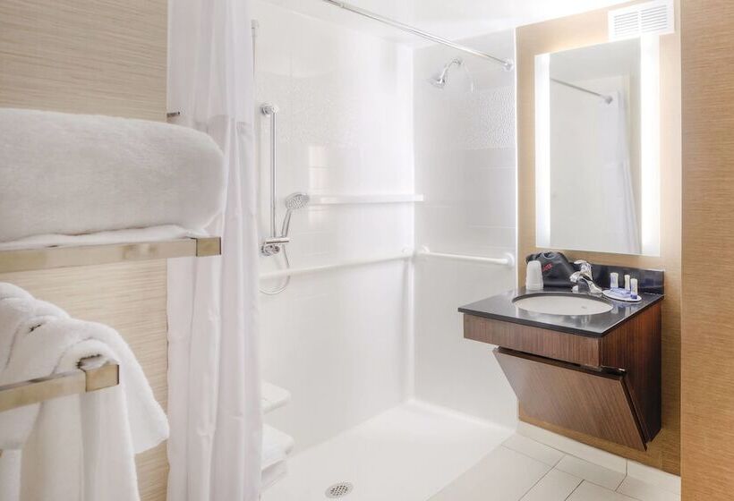 فندق Fairfield Inn & Suites By Marriott Winston Salem Downtown