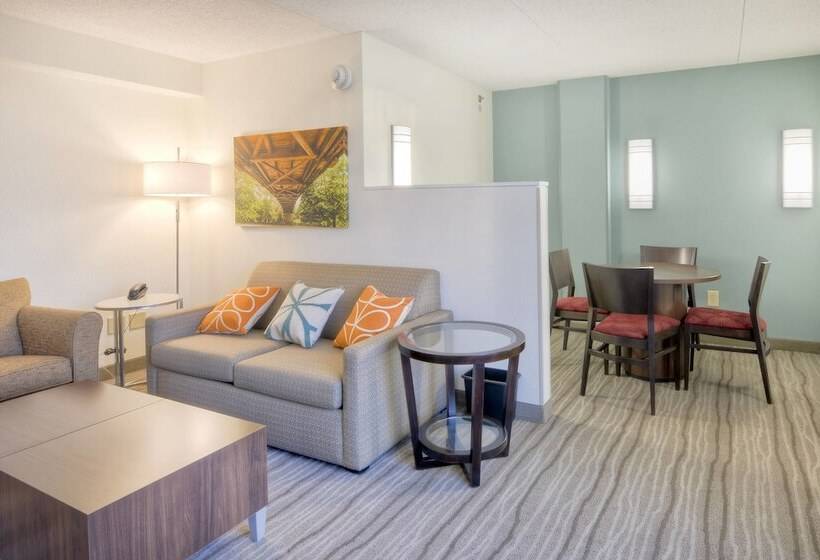 فندق Fairfield Inn & Suites By Marriott Winston Salem Downtown