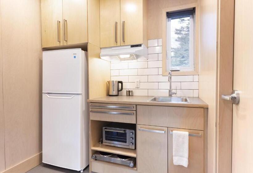 בית מלון כפרי Gite Du Montalbert Sepaq