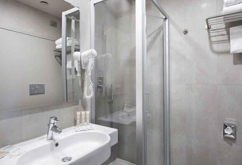 فندق Grifone Firenze  Meetings & Spa