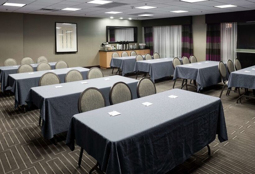 בית מלון כפרי Hampton Inn San Diego Downtown