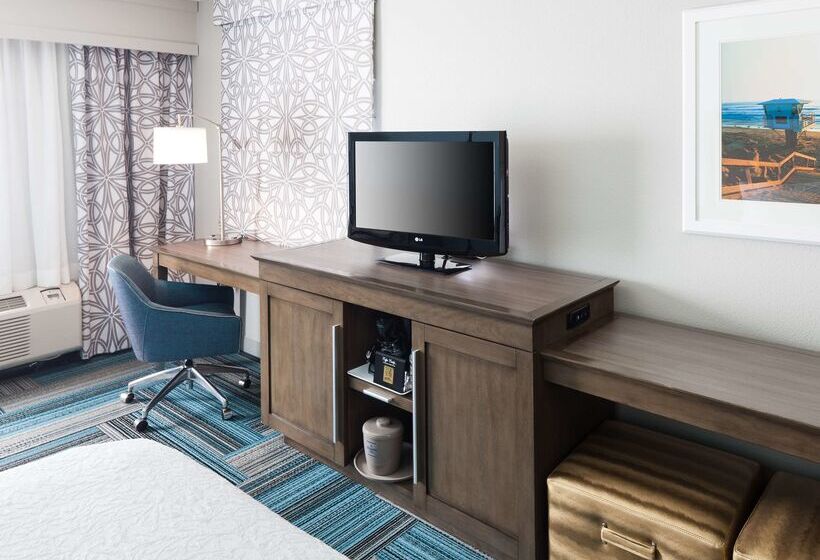 בית מלון כפרי Hampton Inn San Diego Downtown