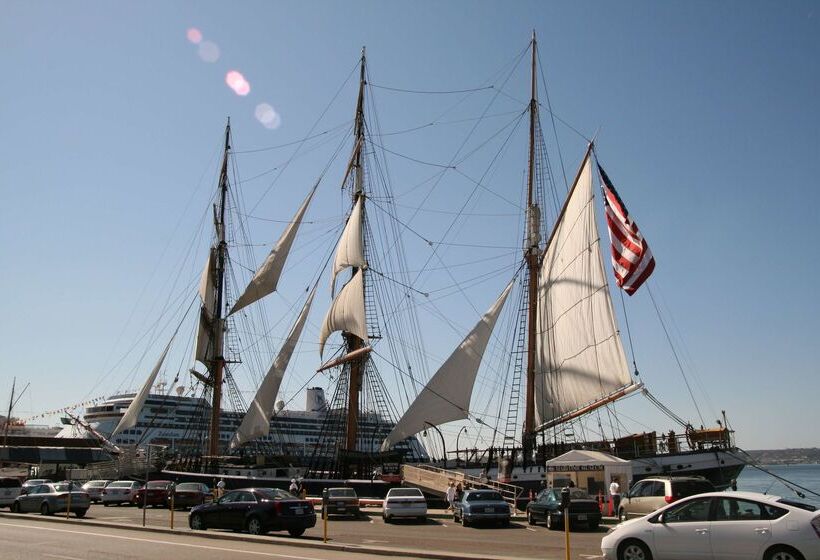 בית מלון כפרי Hampton Inn San Diego Downtown