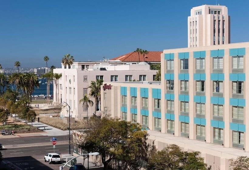 בית מלון כפרי Hampton Inn San Diego Downtown