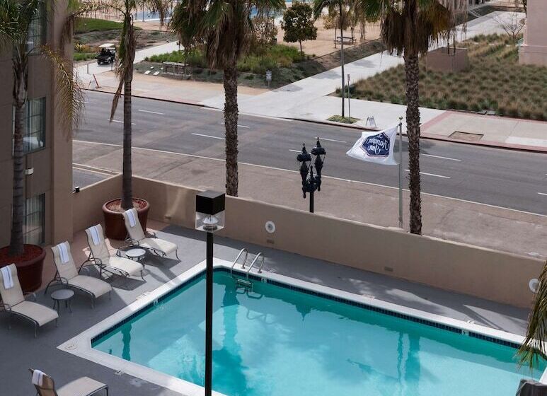 בית מלון כפרי Hampton Inn San Diego Downtown