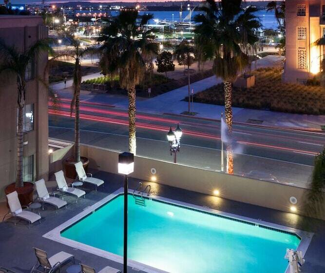 בית מלון כפרי Hampton Inn San Diego Downtown