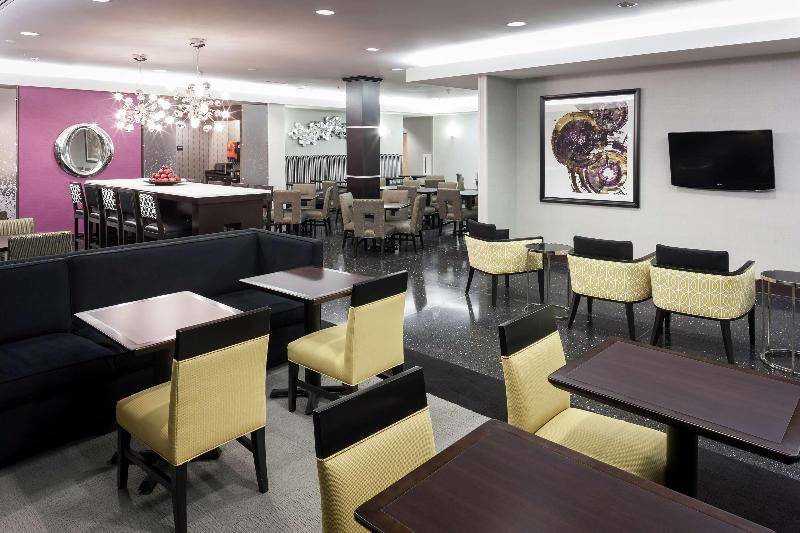 בית מלון כפרי Hampton Inn San Diego Downtown