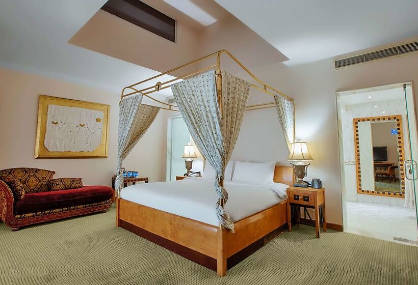 Отель Hilton Alexandria Green Plaza