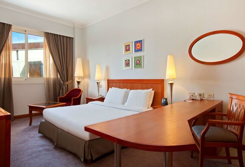 Отель Hilton Alexandria Green Plaza