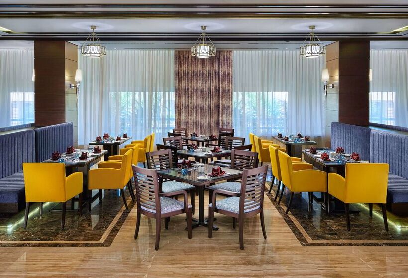 Отель Hilton Alexandria Green Plaza