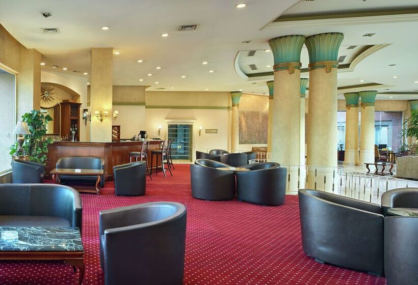 Отель Hilton Alexandria Green Plaza