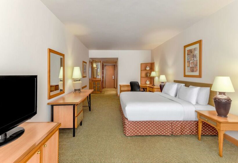 Отель Hilton Alexandria Green Plaza