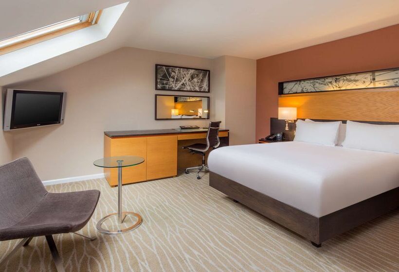 هتل Hilton East Midlands Airport