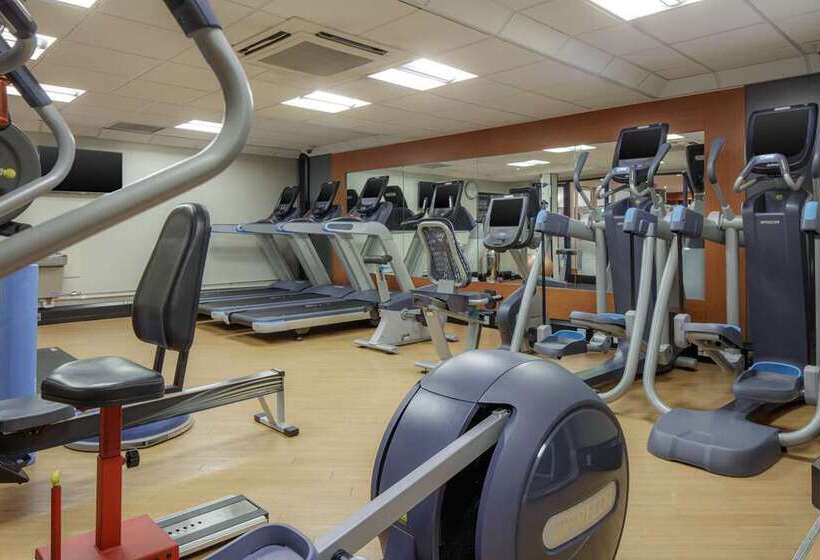 هتل Hilton East Midlands Airport