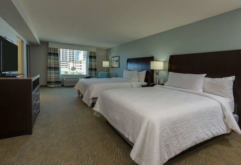 בית מלון כפרי Hilton Garden Inn Daytona Beach Oceanfront