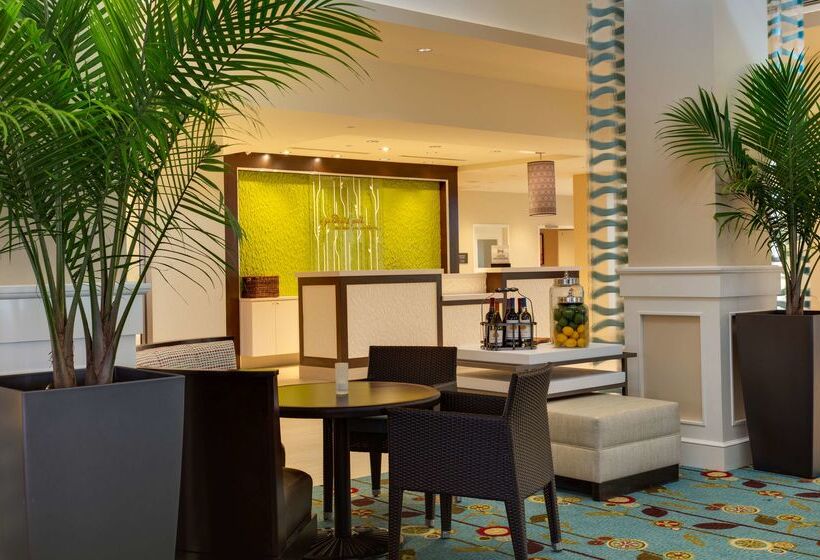 בית מלון כפרי Hilton Garden Inn Daytona Beach Oceanfront